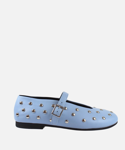 Ballerines avec des clous
