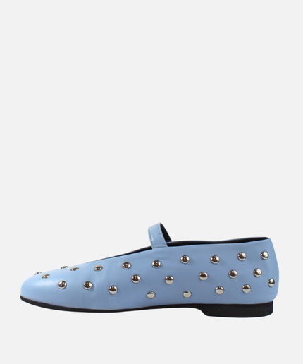 Ballerines avec des clous