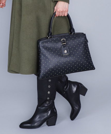 Borsa a mano con microborchie nero