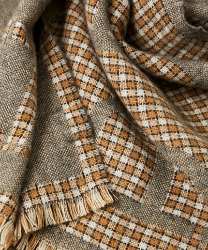 Stola jacquard con Oval T check