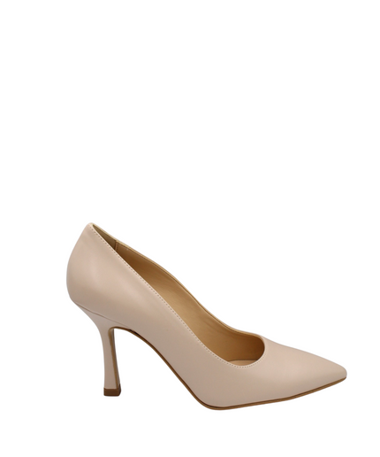 Nude neckline