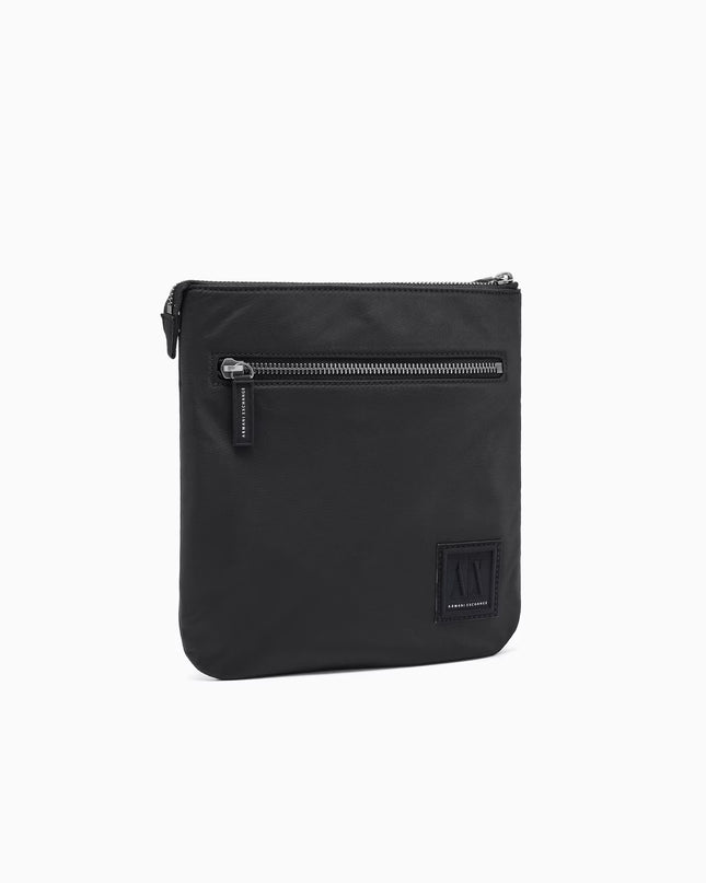 Borsa nera a tracolla