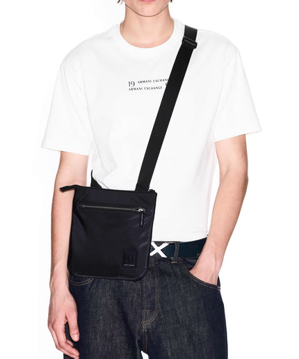 Borsa nera a tracolla