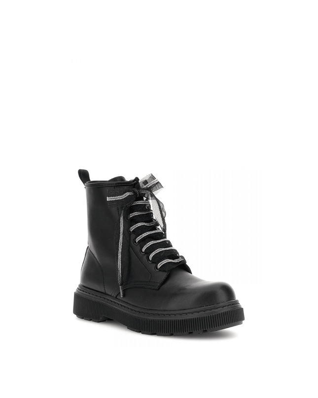 Anfibio con otto occhielli effetto pelle con laccio in tulle nero - Piedi Folli
