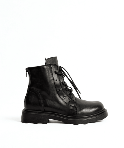 Anfibio nero in pelle - Piedi Folli