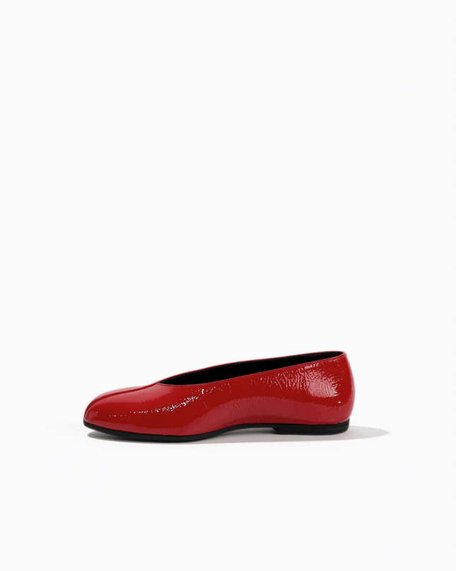 Ballerina in vernice rossa - Piedi Folli