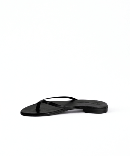 Ciabatta ad infradito in pelle nero - Piedi Folli