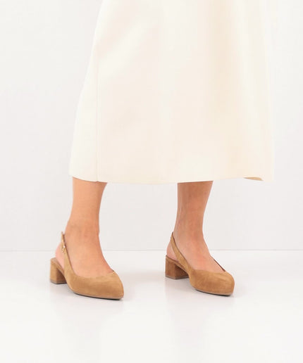 Décolleté a chanel cognac - Piedi Folli