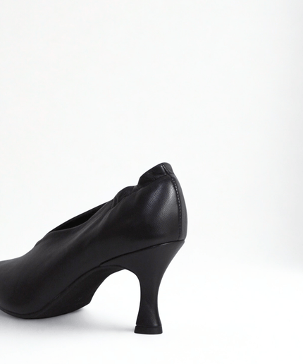 Décolleté nero - Piedi Folli