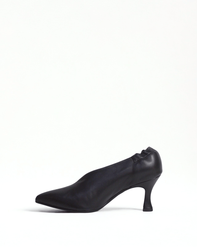 Décolleté nero - Piedi Folli