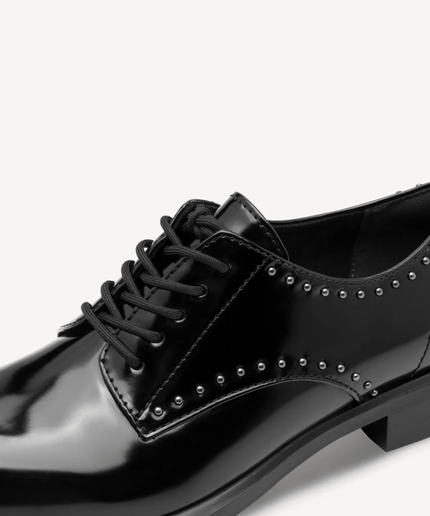 Francesina con borchie - Piedi Folli