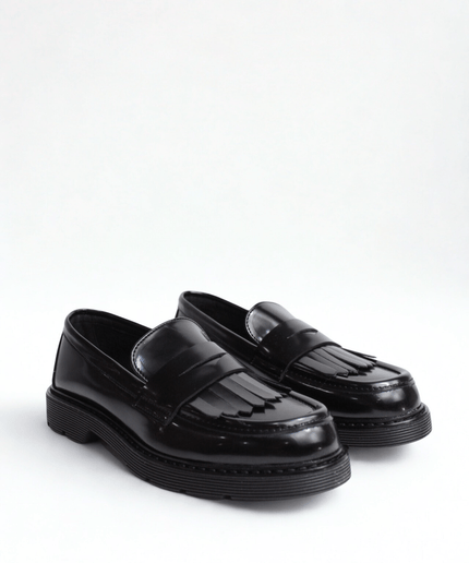 Mocassino nero con frange - Piedi Folli