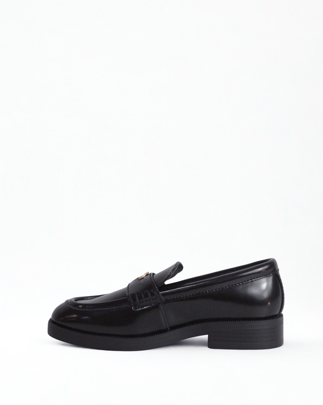 Mocassino nero con logo a moneta oro - Piedi Folli