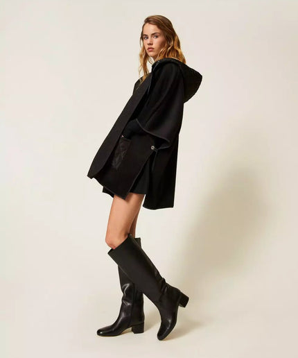 Poncho in maglia con tasche - Piedi Folli
