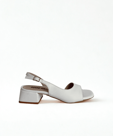 Sandalo bianco in pelle - Piedi Folli