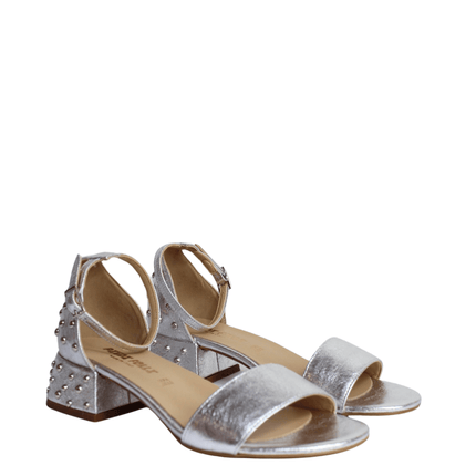 Sandalo con borchie argento laminato - Piedi Folli