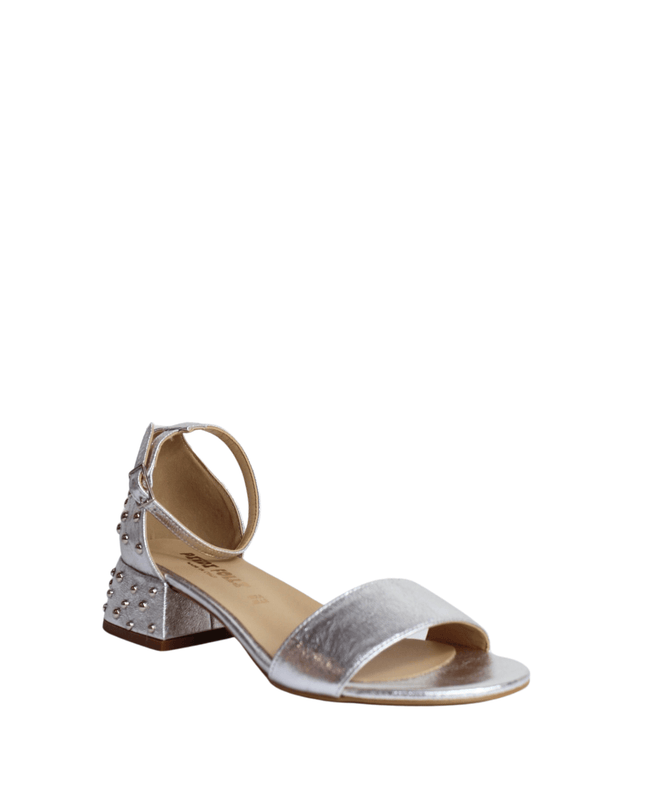Sandalo con borchie argento laminato - Piedi Folli