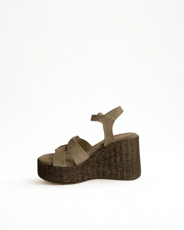 Sandalo in pelle con zeppa - Piedi Folli
