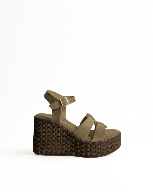 Sandalo in pelle con zeppa - Piedi Folli