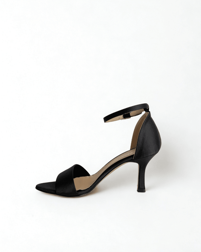 Sandalo in raso nero - Piedi Folli