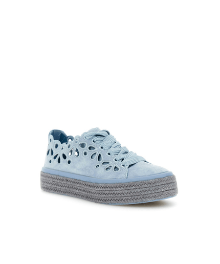 Sneakers allacciate in pelle con intagli laserati - Piedi Folli