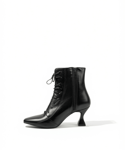 Stivaletto stringato con tacco sagomato - Piedi Folli