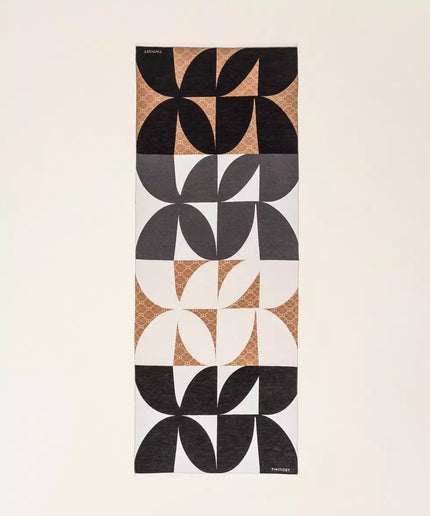 Stola in panno jacquard - Piedi Folli