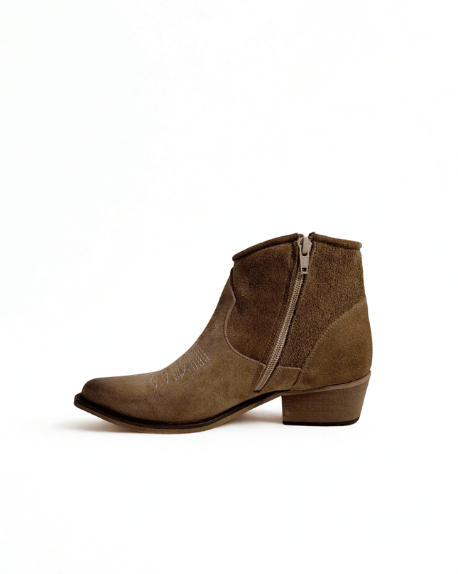 Texano in pelle camoscio taupe - Piedi Folli