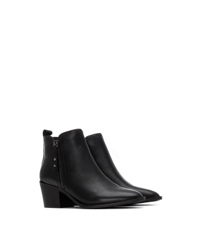 Tronchetto in pelle nero - Piedi Folli