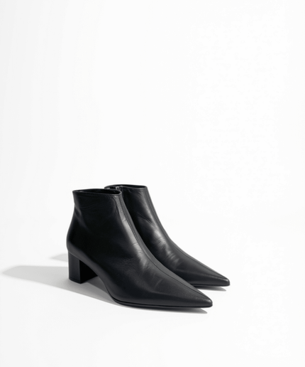 Tronchetto in pelle nero - Piedi Folli