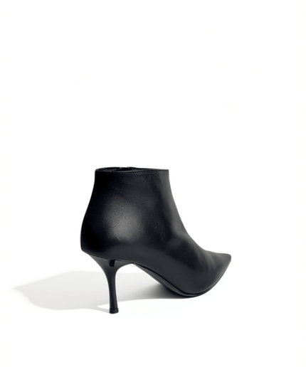 Tronchetto in Pelle nero - Piedi Folli