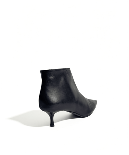 Tronchetto in Pelle nero - Piedi Folli