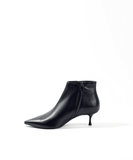 Tronchetto in Pelle nero - Piedi Folli