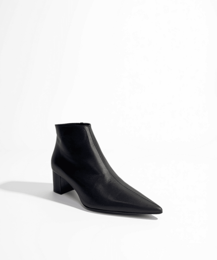 Tronchetto in pelle nero - Piedi Folli