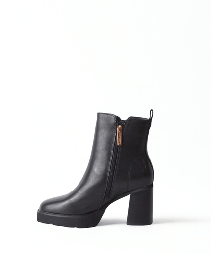 Tronchetto in pelle nero - Piedi Folli