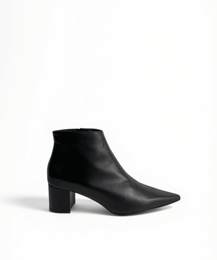 Tronchetto in pelle nero - Piedi Folli